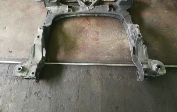Mercedes-Benz B W245 Front subframe