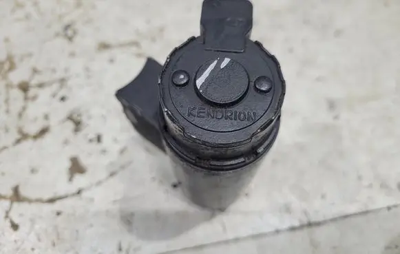 Mercedes-Benz GLC X253 C253 Front shock absorber actuator solenoid 