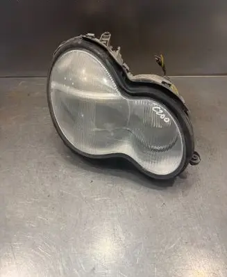 Mercedes-Benz C W203 Headlight/headlamp 0301166202