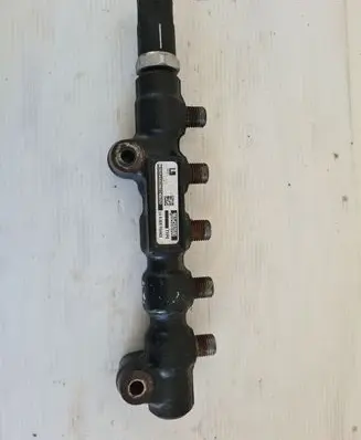 Ford Focus Fuel main line pipe 9654592680