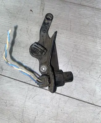 Peugeot 207 Crankshaft position sensor 9639999880