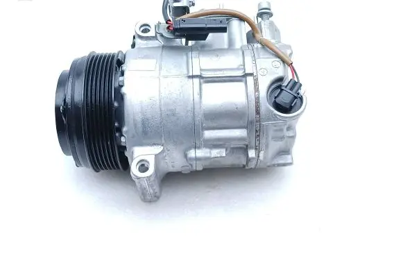 Mercedes-Benz E W212 Air conditioning (A/C) compressor (pump) A0008302600