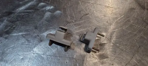 BMW 5 E39 Sun visor clip/hook/bracket 