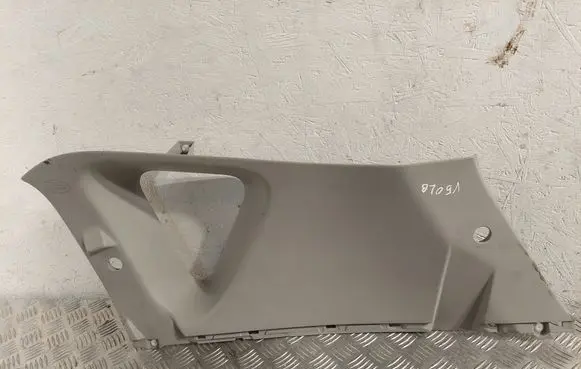 Toyota Verso Rear side glass trim 624700F030B0 624700F030