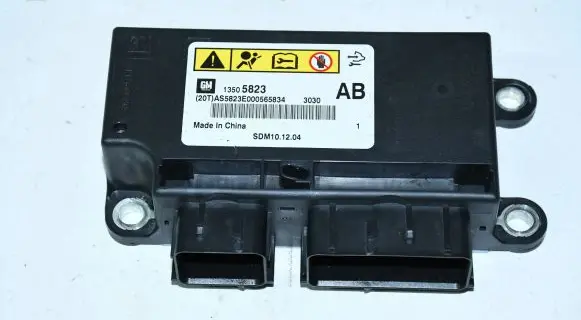 Chevrolet Orlando Airbag control unit/module 13505823