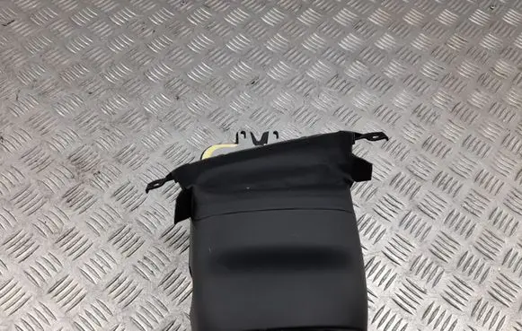 Steering wheel column trim
