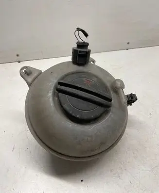 Volkswagen Golf VII Coolant expansion tank/reservoir 5Q0121407D 5Q0121407