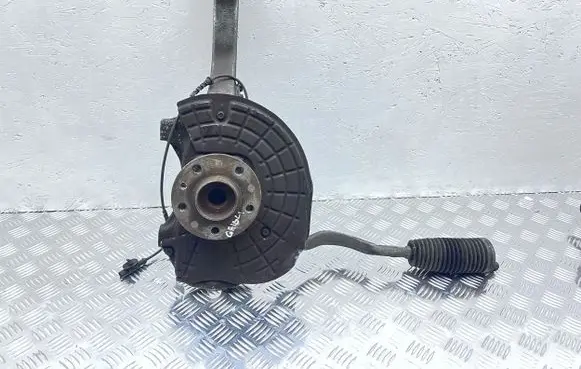 Maserati Ghibli Front wheel hub 670001805