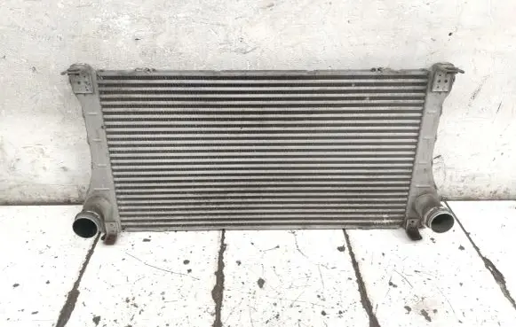 Toyota Auris 150 Intercooler radiator JD1271002540 1271002540