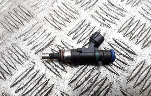 Renault Sandero II Fuel injector