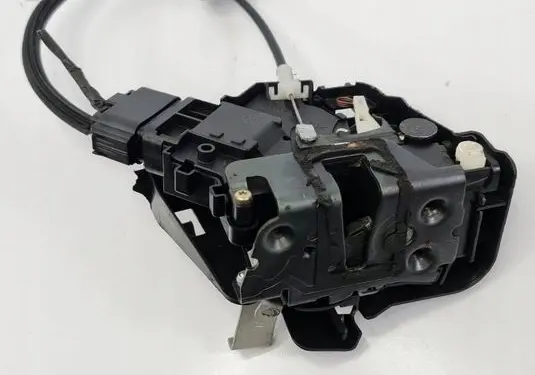Ford Focus Rear door lock 4M5AA26412BA