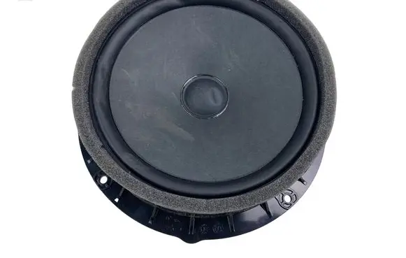 Audi A6 S6 C8 4K Front door speaker 4K0035415