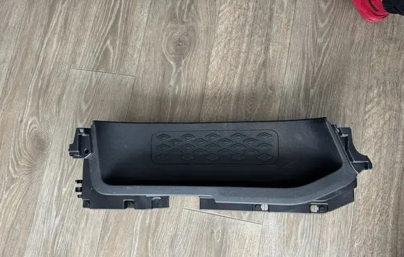 Volkswagen ID. Buzz Side skirt rear trim 1T3863233B 1T3863233C