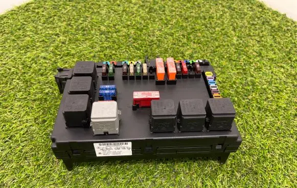 Mercedes-Benz S W221 Fuse module A2215405950 10006436 A2215451401