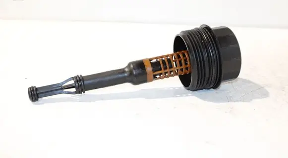 Mercedes-Benz Sprinter W906 Oil filter cover A6511800138