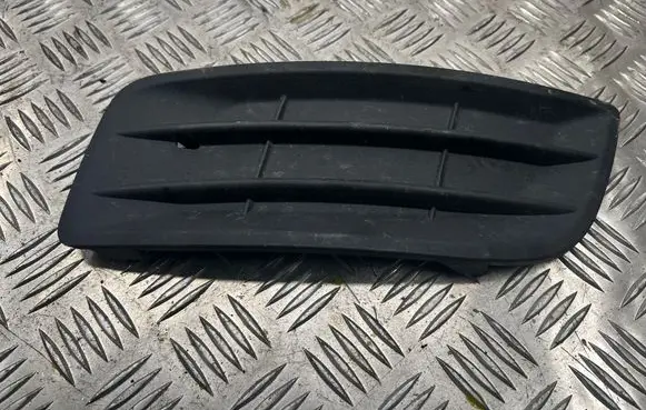 Volvo V50 Front bumper lower grill 30779102 BP8BB
