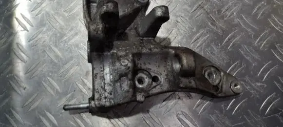 Suzuki SX4 Engine mounting bracket 1155169k50 11551-69k50