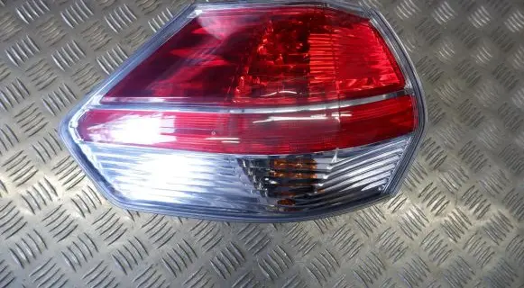 Nissan X-Trail T32 Rear/tail lights 265554CA0B