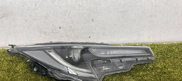 Toyota Corolla E210 E21 Headlight/headlamp 81110-02S70