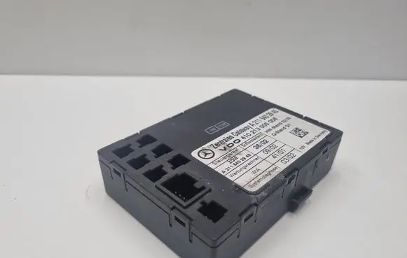 Mercedes-Benz E W211 Gateway control module A2115402945 2115402945