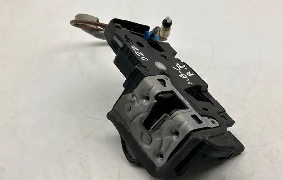 Mercedes-Benz C W206 Front door lock A1770032899 A0997202002