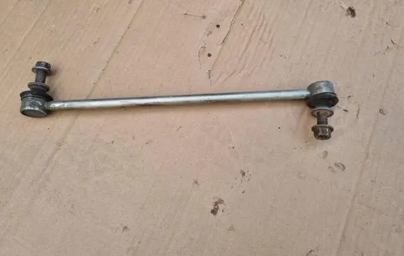Toyota Auris E180 Active stabilizer 