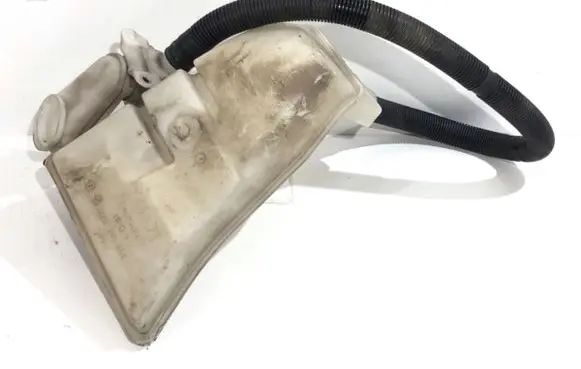Audi A2 Windshield washer fluid reservoir/tank 8Z0955451
