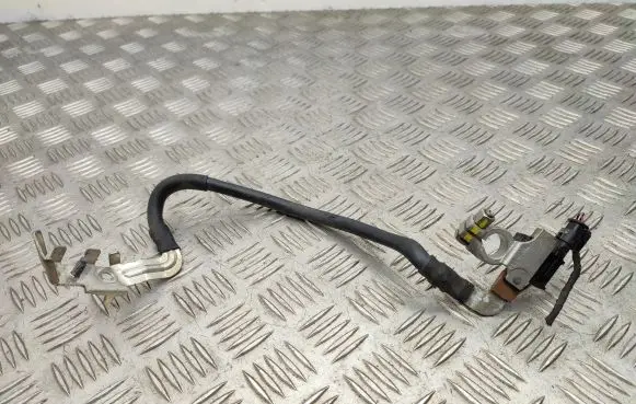 Skoda Octavia Mk3 (5E) Battery relay fuse 5Q0915181C