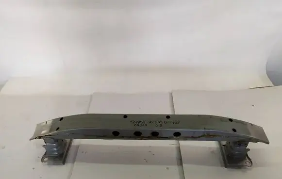 Toyota Avensis T250 Front bumper support beam 