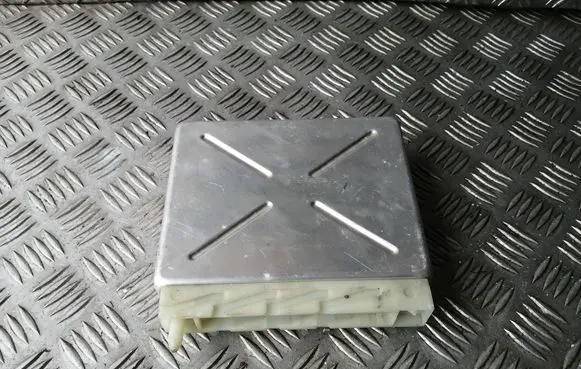 Volvo V70 Gearbox control unit/module P09472349 1T0002207 T99281440