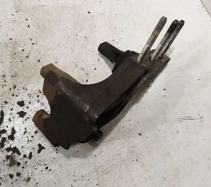 Mitsubishi Outlander Engine mounting bracket A8Z02