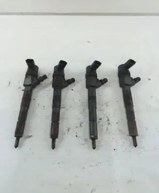 Opel Insignia A Fuel injectors set 0445110327
