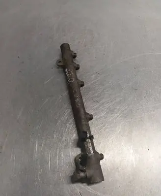 Mercedes-Benz C W204 Fuel main line pipe R9144z142a