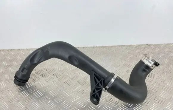 Jeep Cherokee Intercooler hose/pipe 68228937AA 30721E