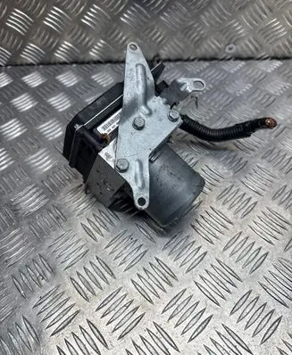 BMW X1 E84 ABS Pump 6798992 6798991