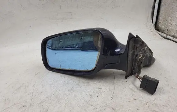 Audi A4 S4 B5 8D Front door electric wing mirror E1010594