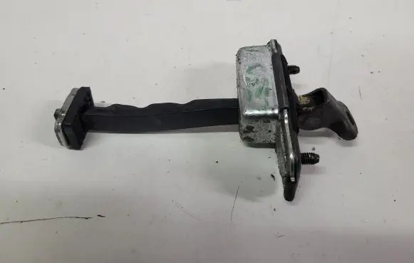 KIA Ceed Front door check strap stopper