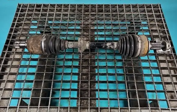 Front driveshaft