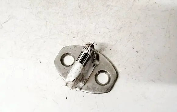 Volkswagen PASSAT B6 Front door lock loop/hook striker 3c0837033b