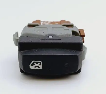 Renault Megane II Central locking switch button 28082