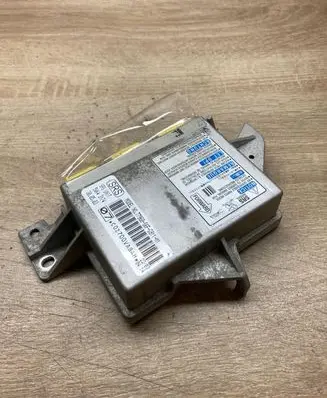 Honda CR-V Airbag control unit/module 77960S6FG911M1 5WK43174