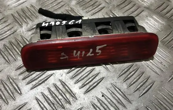 Fiat Fiorino Third/center stoplight