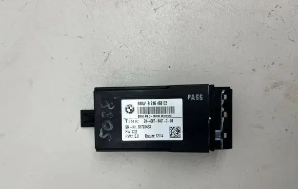 BMW 5 F10 F11 Seat heating relay 9216468