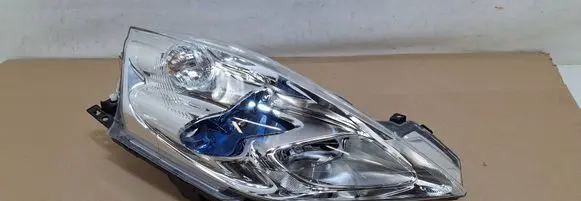 Nissan Leaf I (ZE0) Headlight/headlamp 26010-3NL5A