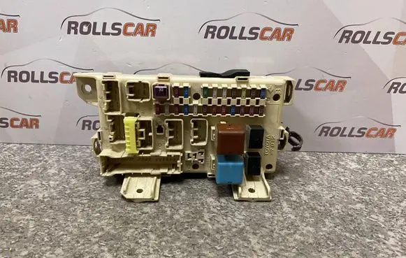 Toyota Avensis Verso Fuse box set 8922144040