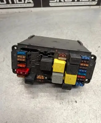 Mercedes-Benz C W203 Fuse box set 2035451601 5DK00848550