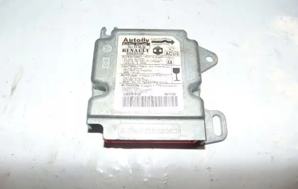 Renault Kangoo I Airbag deployment crash/impact sensor 8200354725