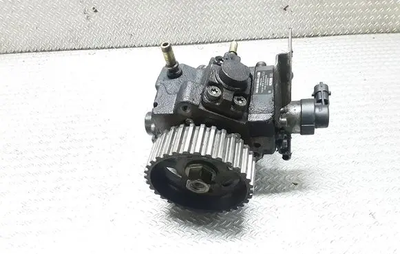 Citroen C5 Fuel injection high pressure pump 0445010102 9654794380A