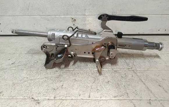 Steering wheel axle