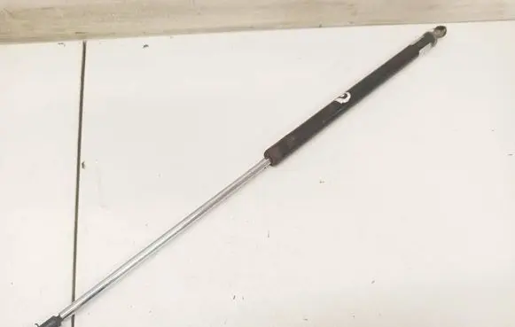 Volkswagen PASSAT B4 Tailgate/trunk strut/damper 790369 79036972